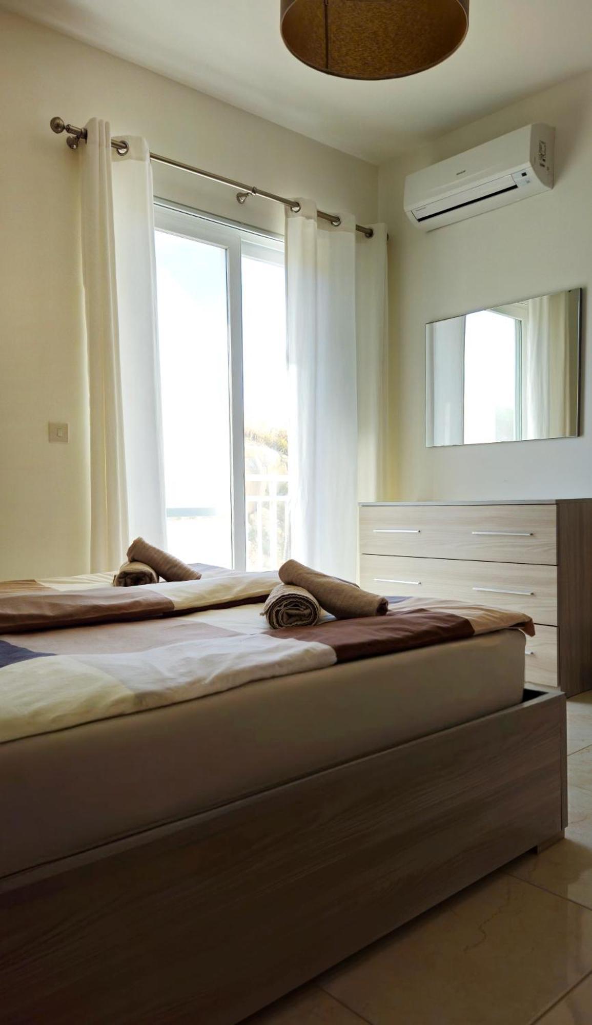 Calypso Apartment
